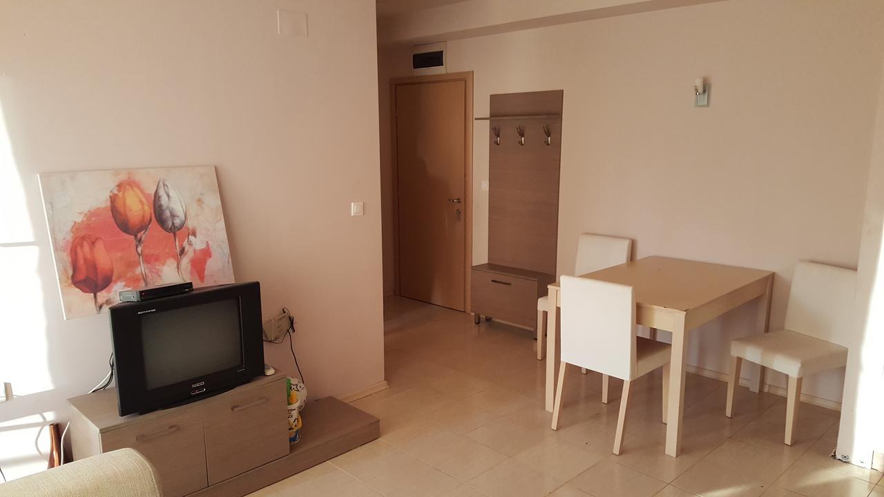 Pomorie Bay Aparthotel מראה חיצוני תמונה