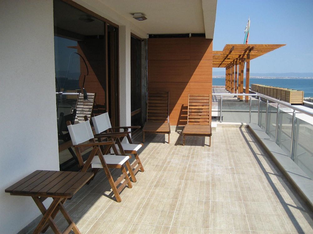 Pomorie Bay Aparthotel מראה חיצוני תמונה